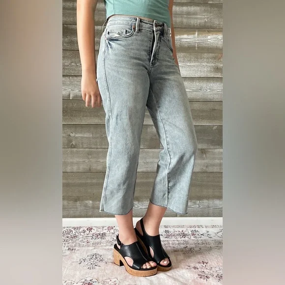 judy blue mid rise tummy control top wide leg crop jeans raw hem JB88903REG LT - Picture 9 of 13